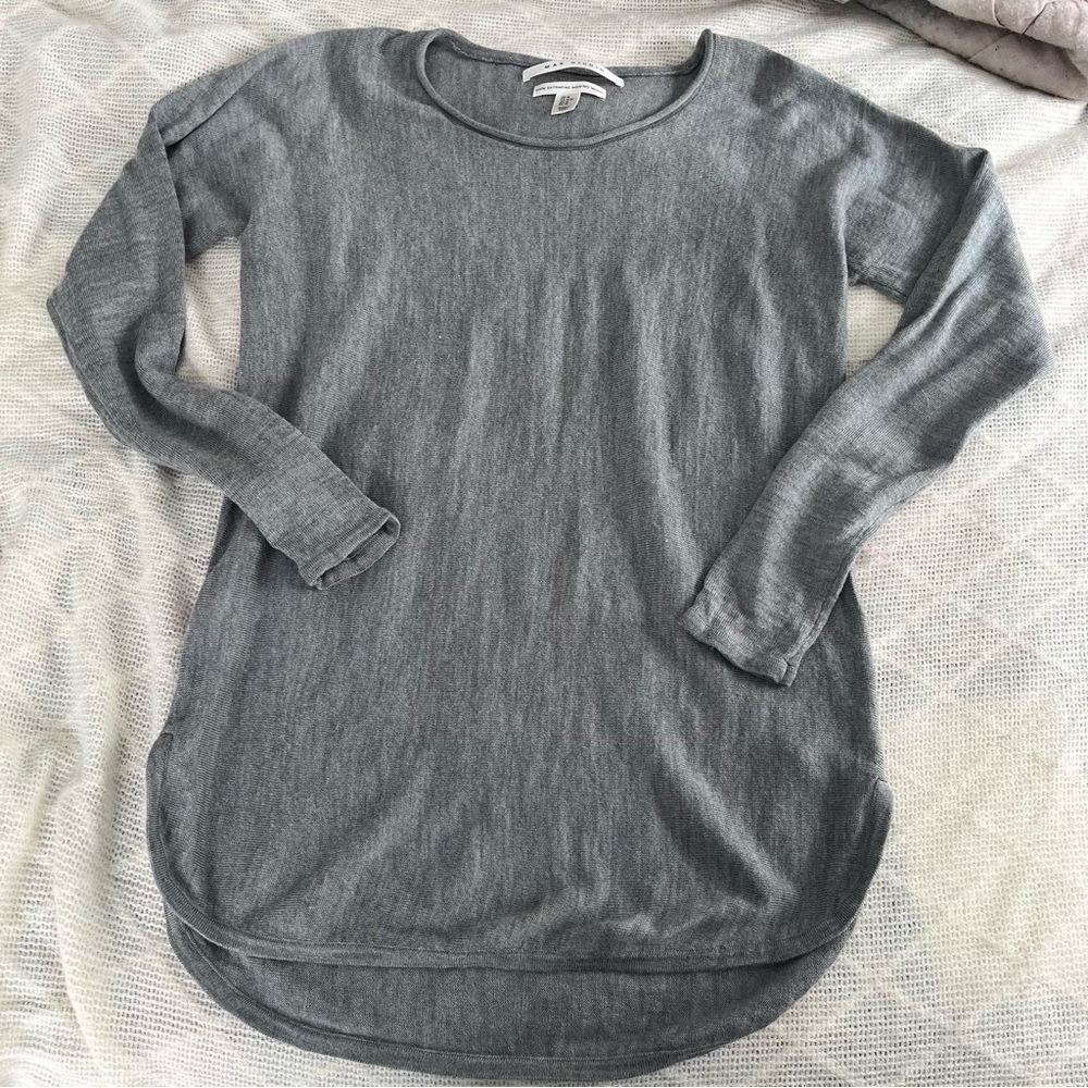 Max Studio 100% extra fine merino wool Gray Long Sleeve Tunic Top size medium